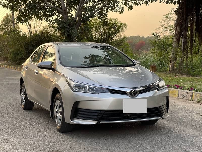 TOYOTA COROLLA GLI 2018 KARACHI REGISTERED 1