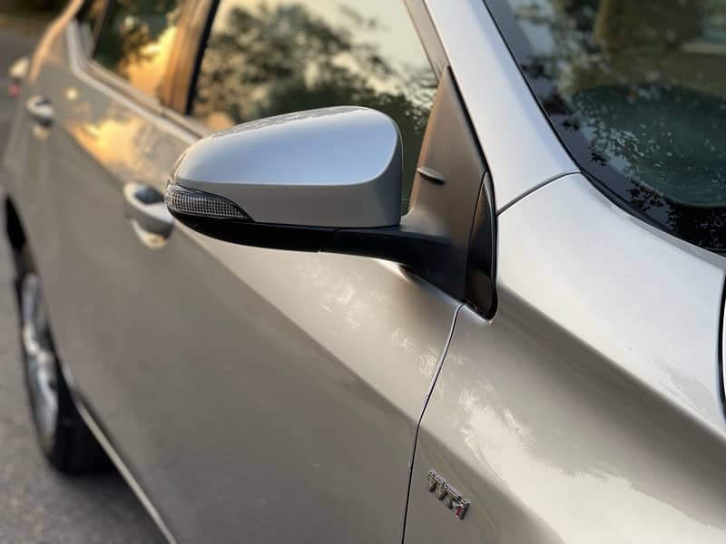 TOYOTA COROLLA GLI 2018 KARACHI REGISTERED 17