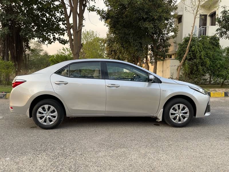 TOYOTA COROLLA GLI 2018 KARACHI REGISTERED 19