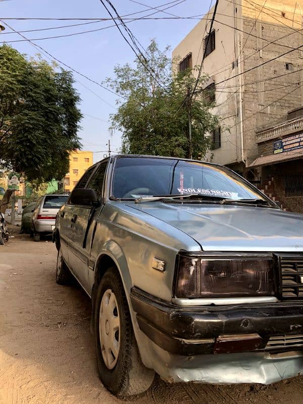 Nissan Sunny B11 0