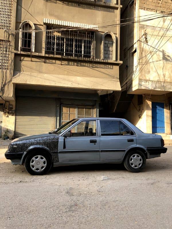 Nissan Sunny B11 3