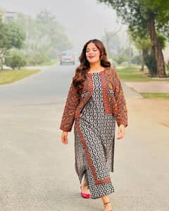 lawn suit with coti style