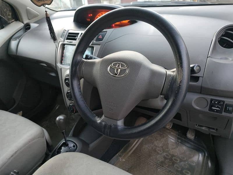 Toyota Vitz 2010 0