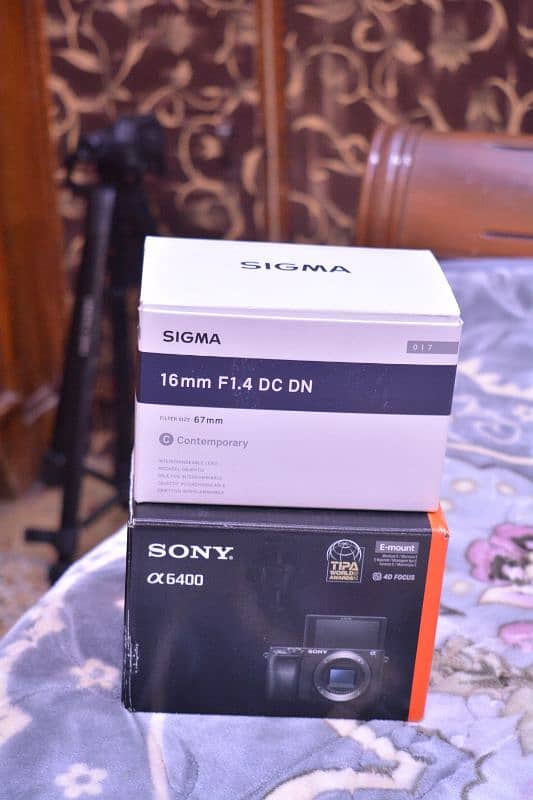 Sony A6400 with Sigma 16mm F1.4 DC DN Professional Mirrorless Dslr 1