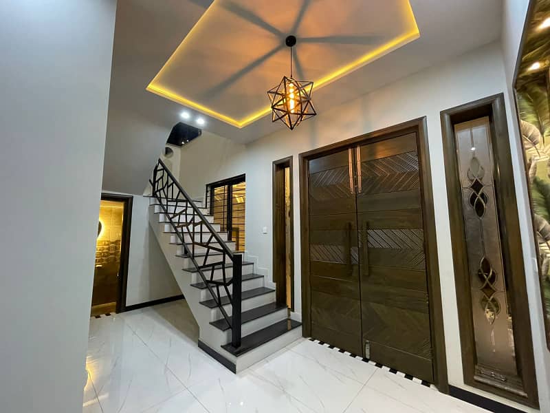 1 KANAL LUXURY HOUSE AVAILABLE FOR SALE 0