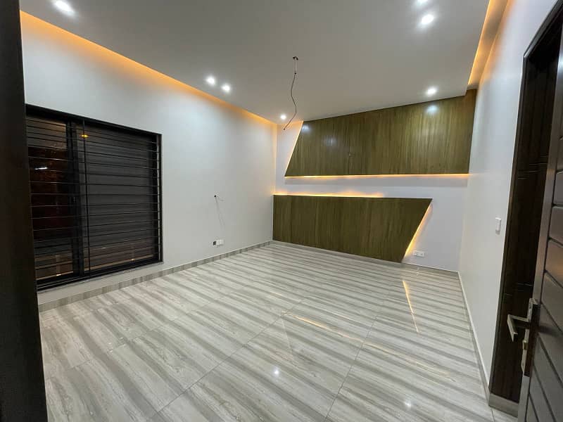 1 KANAL LUXURY HOUSE AVAILABLE FOR SALE 5