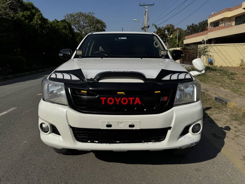 Toyota Hilux Vigo Champ G, Double Cabin 2015 Model 13