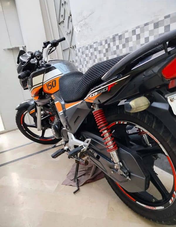 Honda CB 150f 2018 model urgent sell 03048376761 1