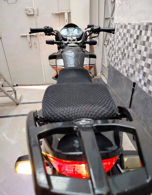 Honda CB 150f 2018 model urgent sell 03048376761 2