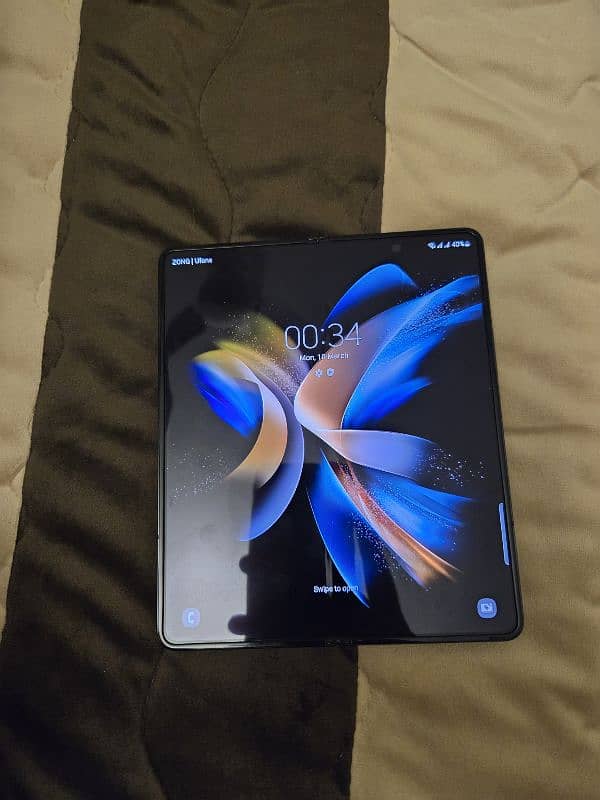 Galaxy Z Fold 4 , PTA Approved 7