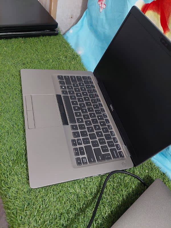 DELL CORE I5 10TH GENERATION FOR SALE 8GB RAM DDR4 1