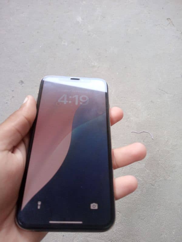 xs 256gb,fu LLA model,exchange possible,price fix he , 4