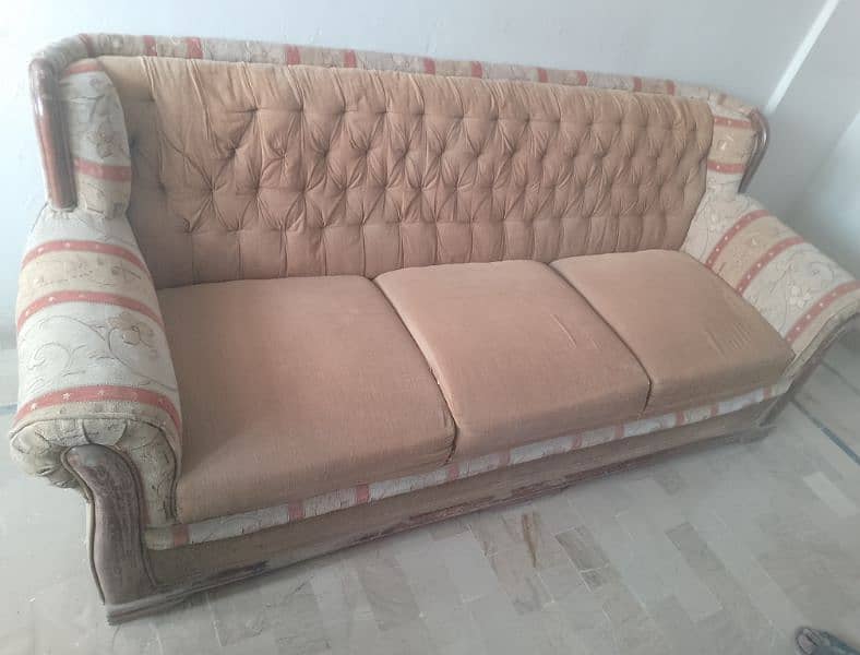 7 Seater luxury sofa set with cushions 3