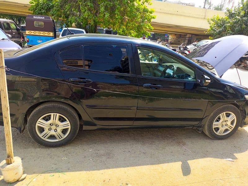 Honda City IVTEC 2017 Black Family Used Car For Urgent Sale In karachi 1