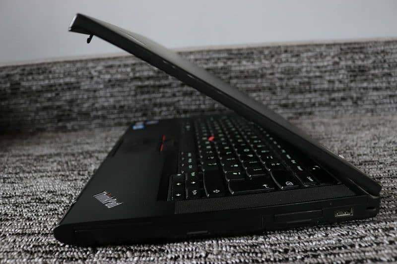 Lenovo T430 i5-3320M 3rd Gen 128 SSD 320gb HDD 4Gb RAM 5