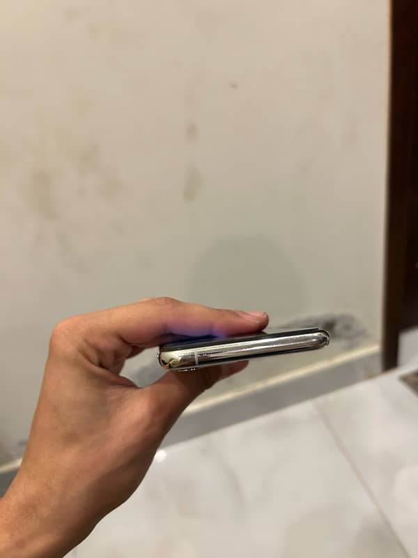 Iphone 11 pro, Dual PTA Approved, 256gb, 85% 7