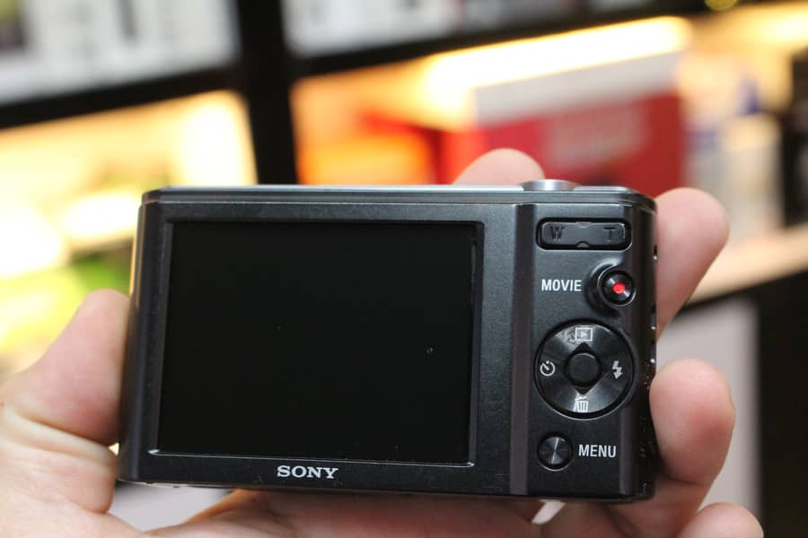 Sony W800 Point and Shoot Digital Camera 2