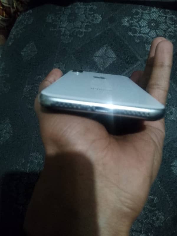 I phone x condition used par 10by9 hai 64gb pta Approved All okay 1