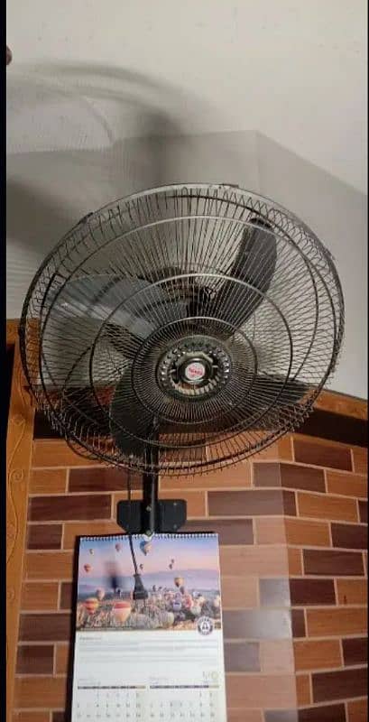 ROYAL FANS bracket fan 3