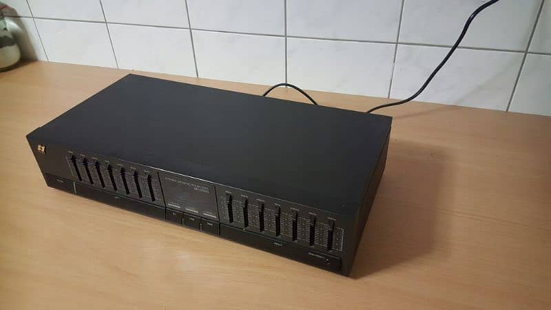 Sansui SE-2000 stereo graphic equalizer 2