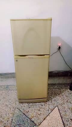 Dawlance fridge small saiz