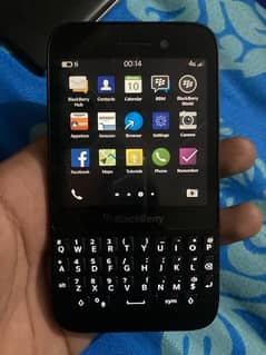 Blackberry Q5 (Official PTA)