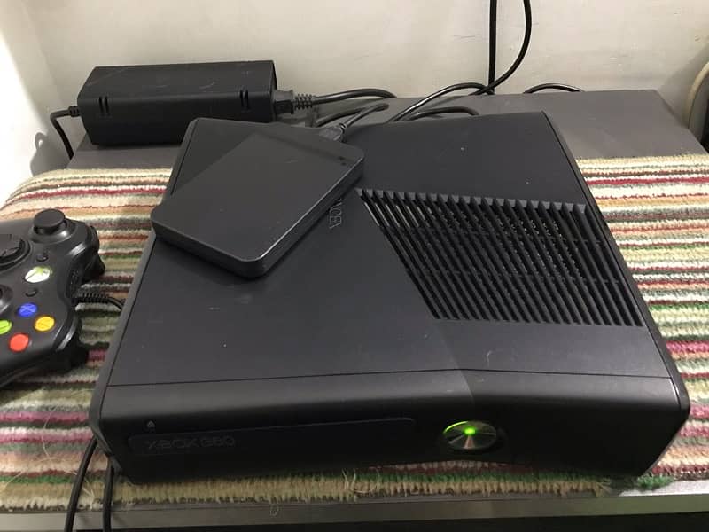 Xbox 360 Slim 2