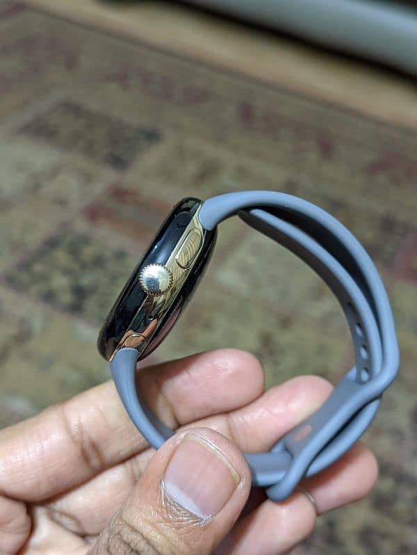 Google Pixel watch Fitbit 8