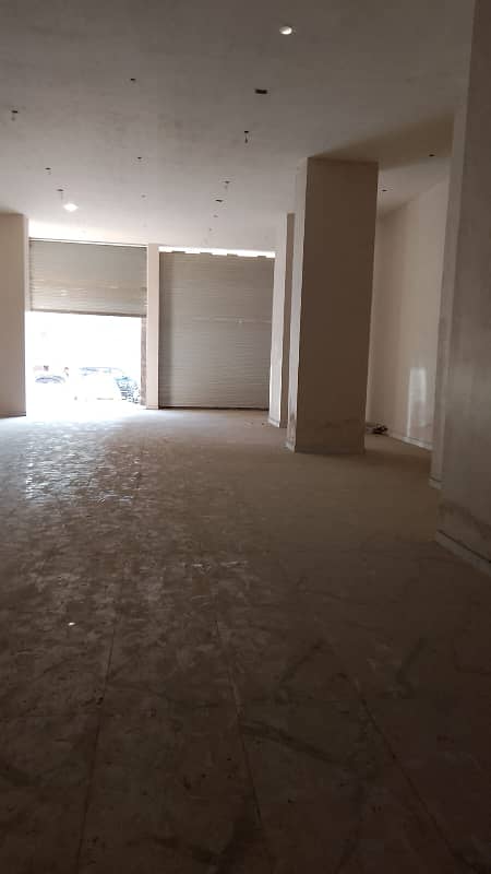 2000 Sqft Shop Available On Rent At Shaheed-E-Millat. 0