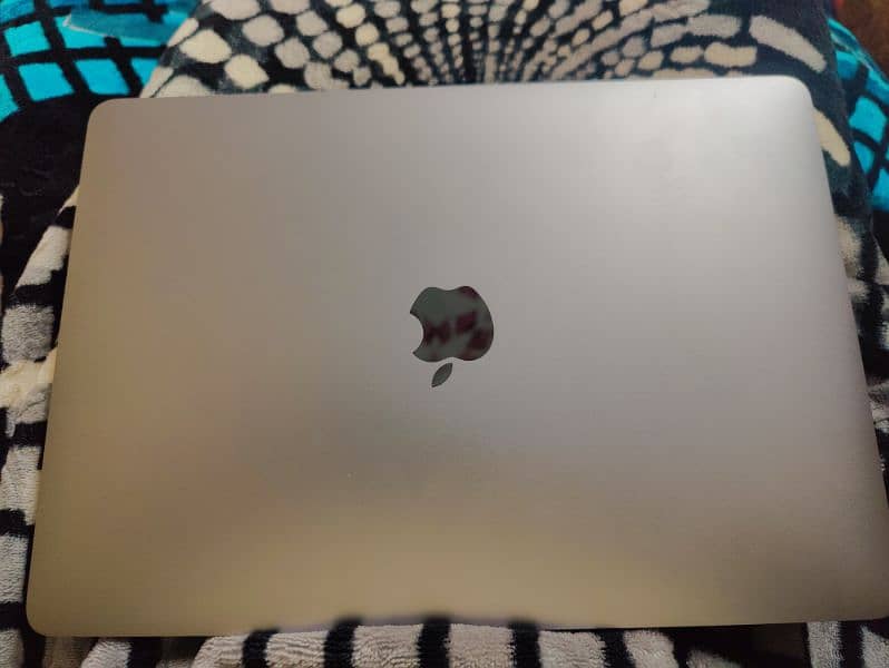 Apple MacBook Air 13.3 inch 1