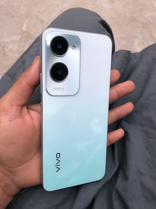 Vivo y18 3