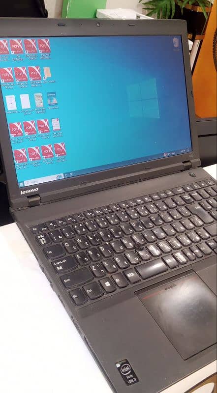 Lenovo ThinkPad. 3