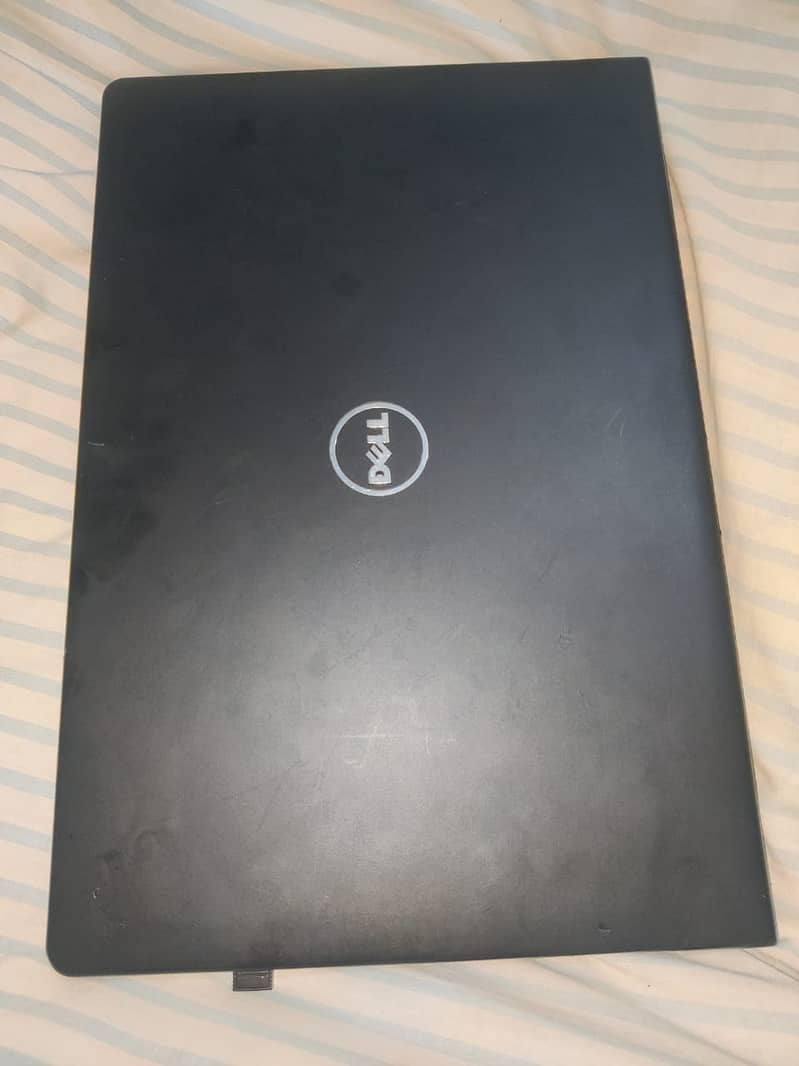 Dell Inspiron 5559, i5 6th, 8Ram, 256Ssd, 500Hdd, Amd Radeon R5 M335 1