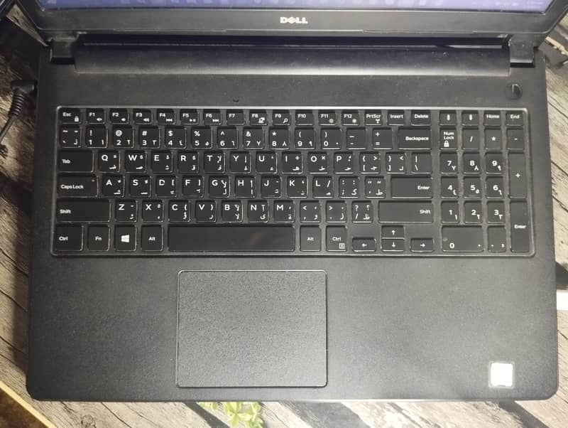 Dell Inspiron 5559, i5 6th, 8Ram, 256Ssd, 500Hdd, Amd Radeon R5 M335 3