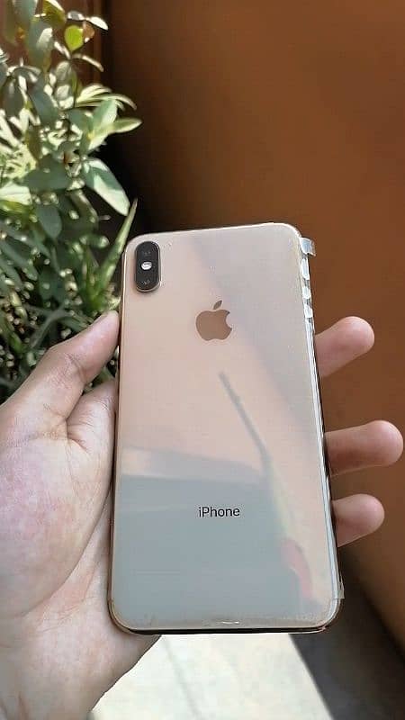 iphone Xs Max 64Gb NON PTA small dot near camera 0