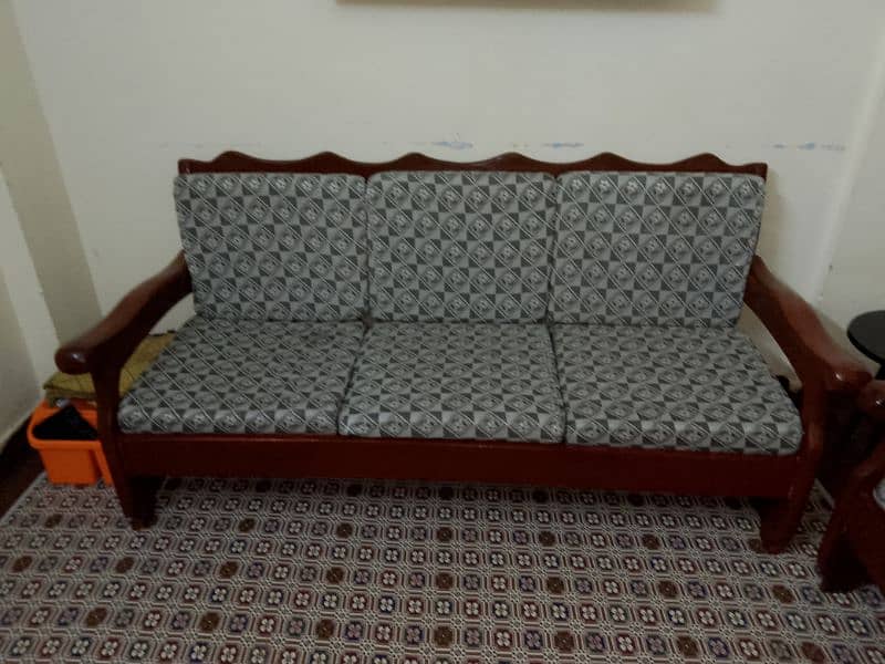 coffee table and 5 seater sofa pure shisham 2