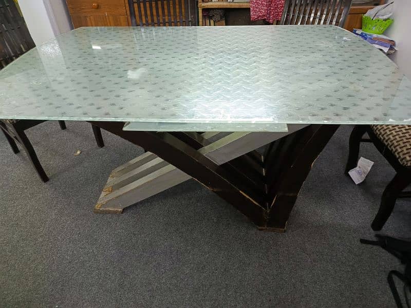 Budget Dining Table with tempered glass and 6 chairs 2