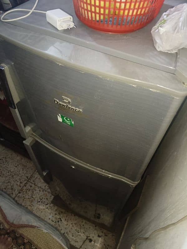 Dawlance fridge 13cubic  100% ok frige freezer 7