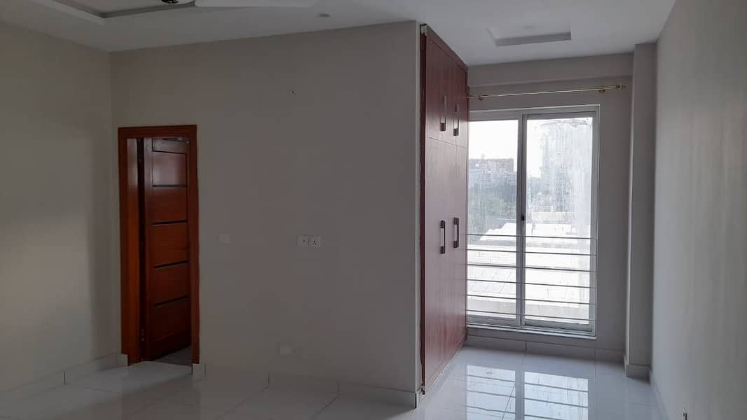 Family apartment available for rent 13