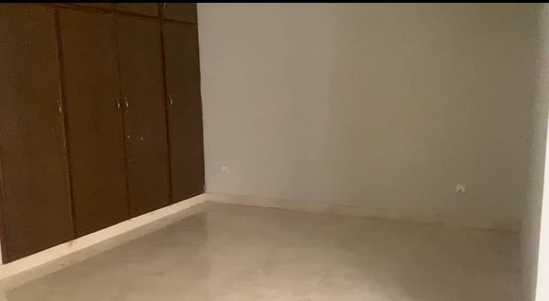 Flat 1 Bed Bath Lounge Available For Rent 5