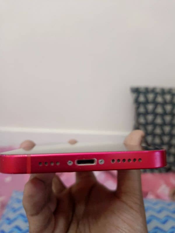 iPhone 14 Plus Product Red 4