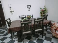 dining table  and 6 chairs