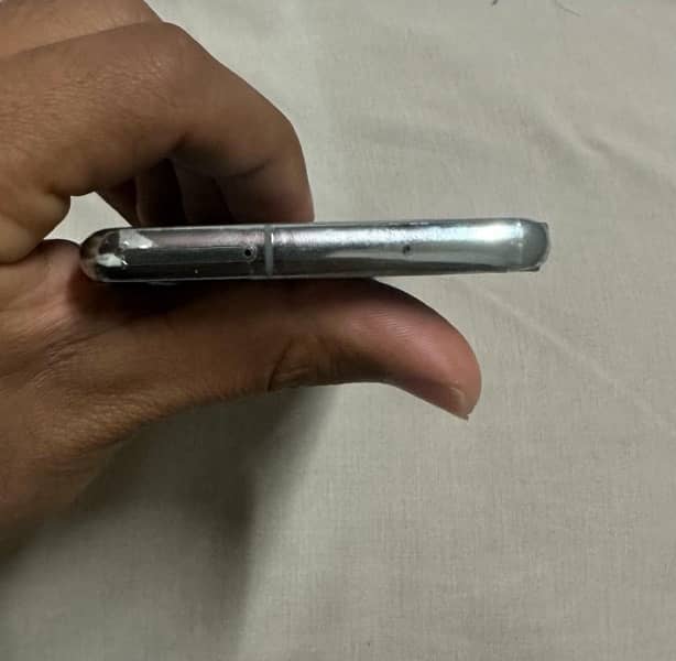 Samsung Galaxy S 10 (10/10 condition) 3