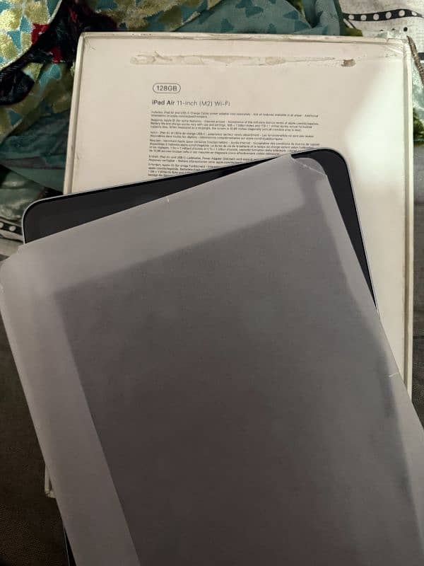 Ipad Air 6 M2 chip 2024 box open only 1