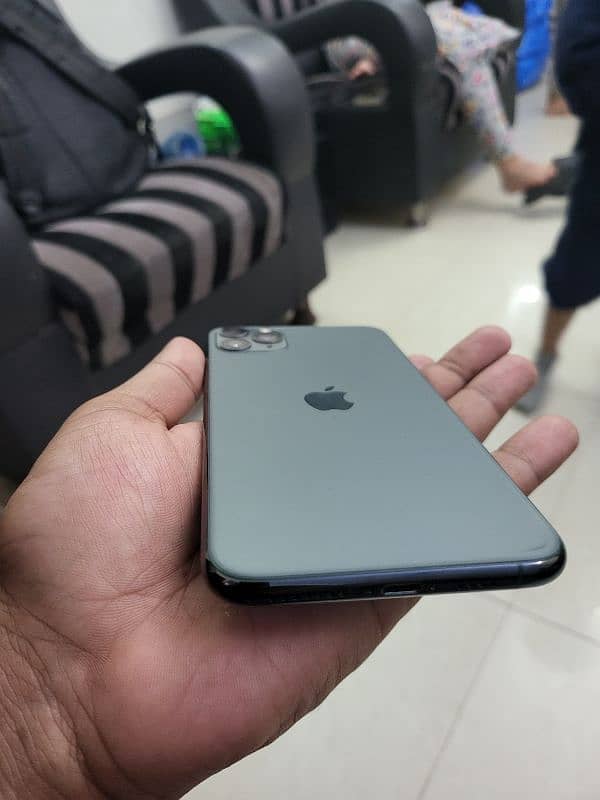 Apple IPhone 11 Pro Max Dual physical With box Approved 2