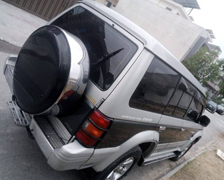 Mitsubishi Pajero 1996 2