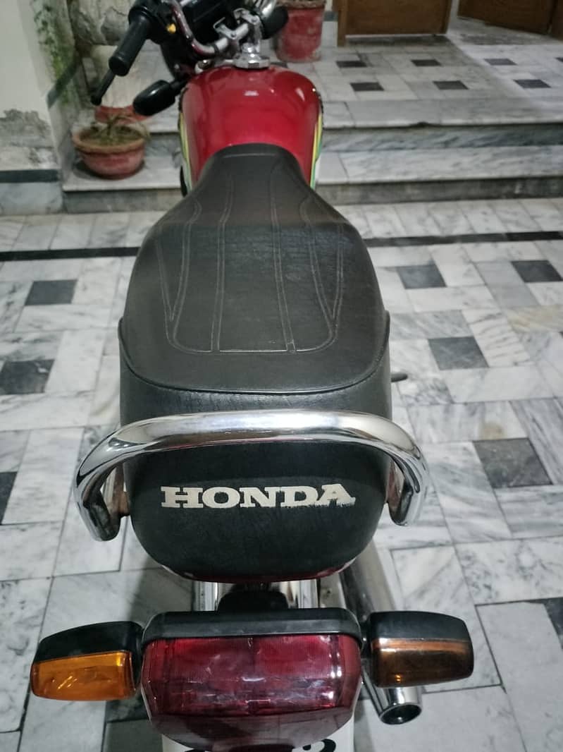 Honda CD 70 2022 8