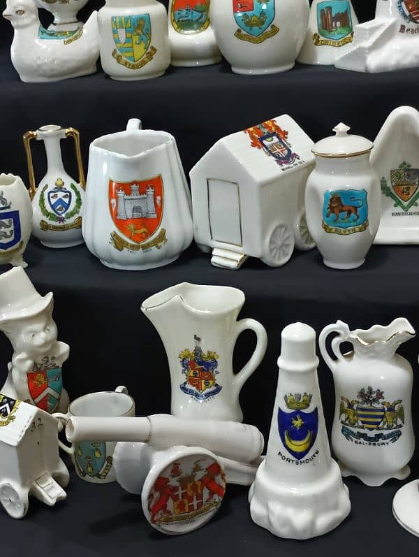 Armorial Ware 1