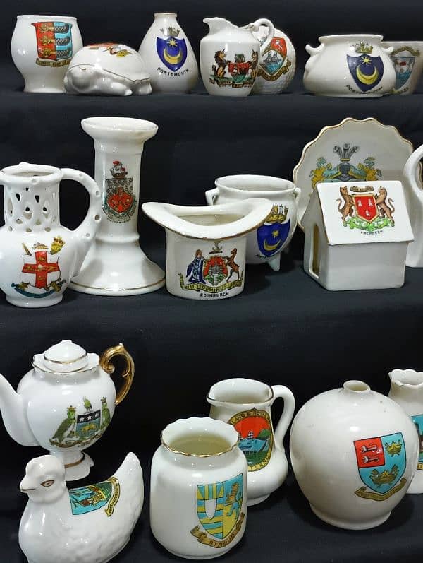 Armorial Ware 6