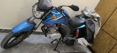 Suzuki gsx125 Blue